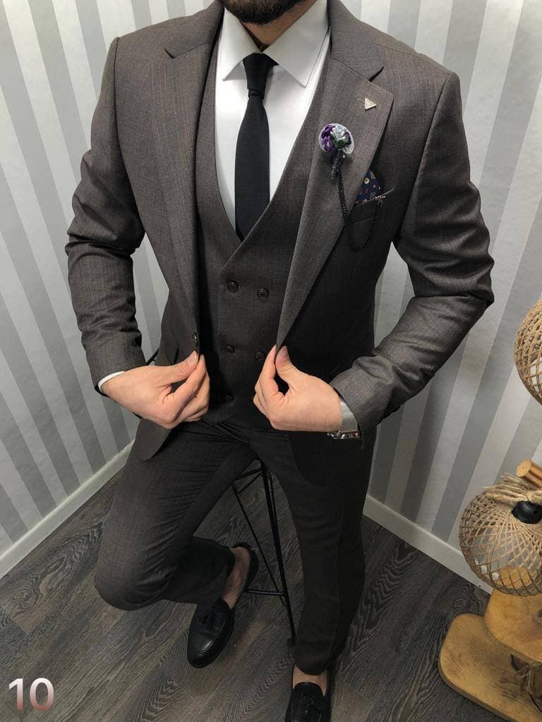 Haiti Slim Fit Bernardo Cavalli Size 52 Suit