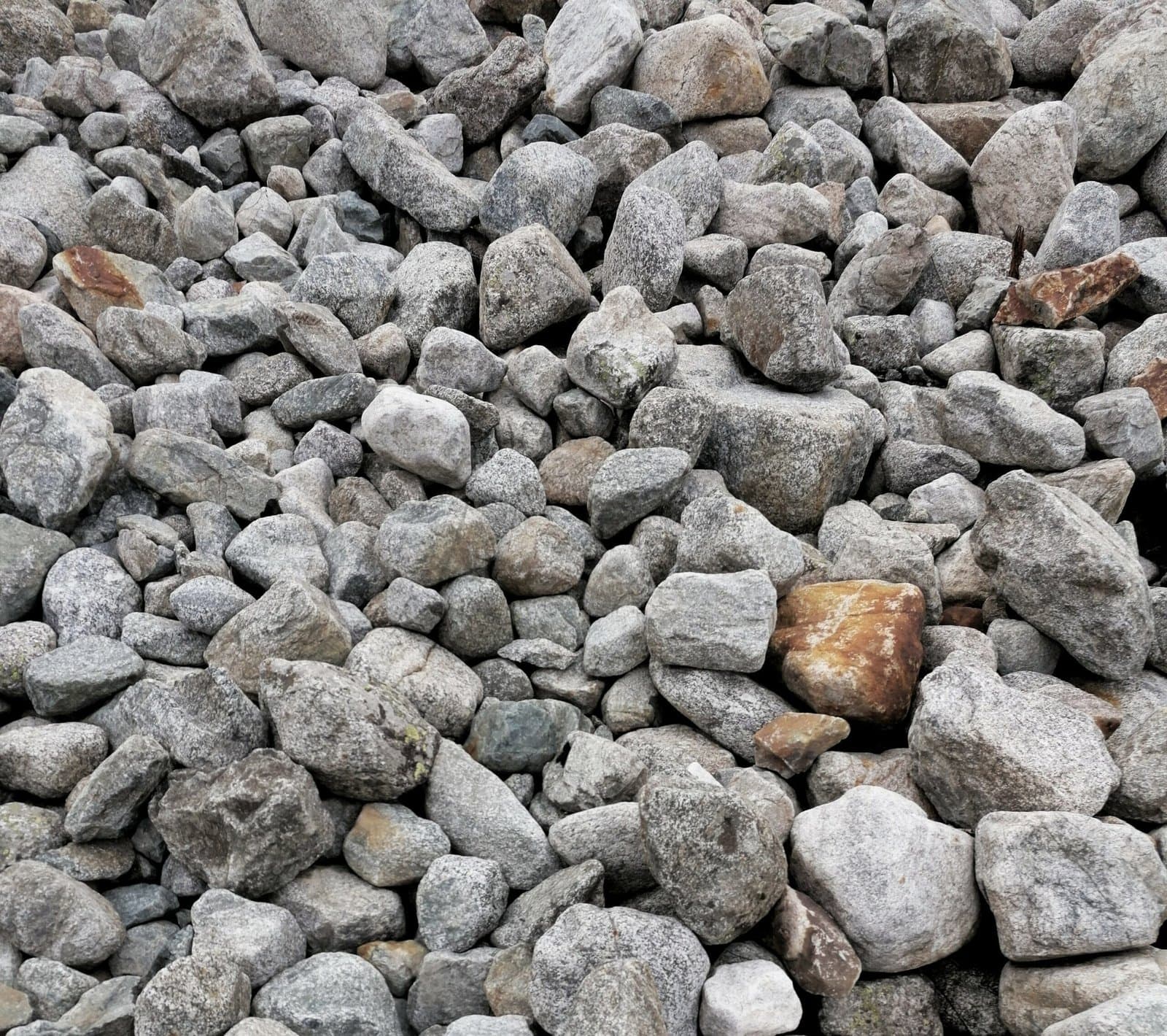 Hardcore  quarry stone Thumbnail 3