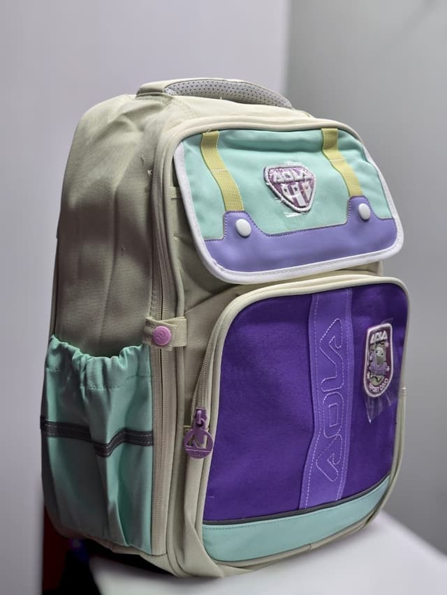 198-whitesun-elementary-orthopedic-school-bag-for-girls-and-boys-spacious-well-padded-birthday-gift-for-girls-cream-light-green