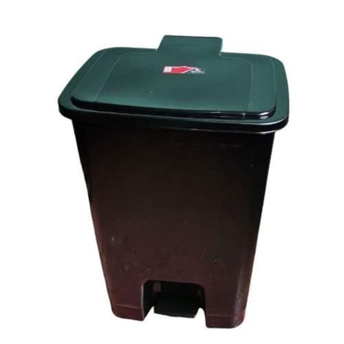 Plastic dustbin