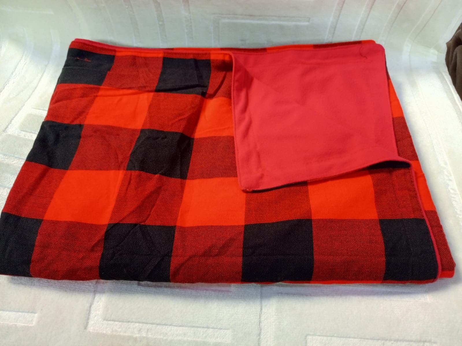 Maasai fleece blanket Thumbnail 5