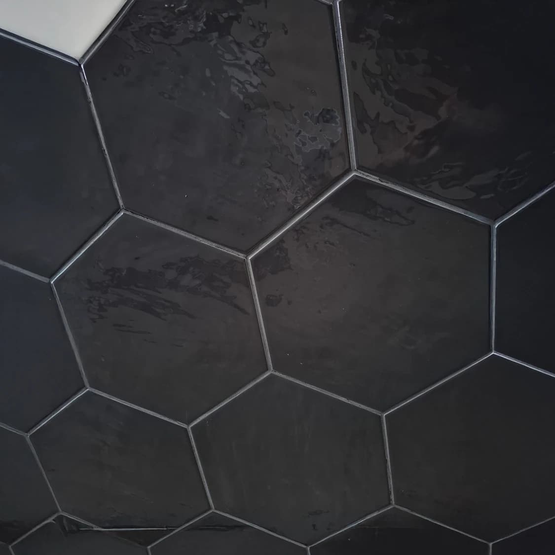 Hexa Chiara Negro Shiny Porcelain Floor Tile - 258 x 290mm Thumbnail 2