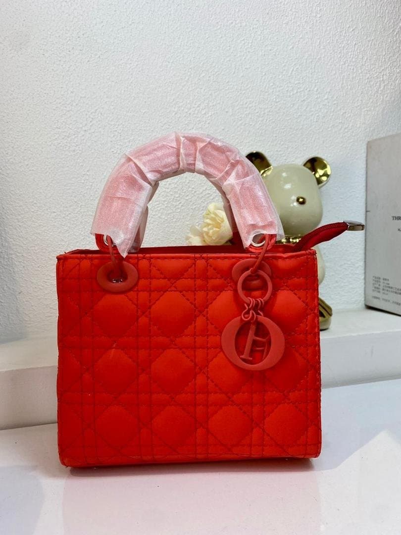 070# Whitesun Cute Composure Quilted Handbag mini red ladies handbag Valentine’s gift idea Birthday gift Anniversary present girlfriend’s gift present