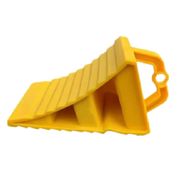 yellow-plastic-chock-with-handle-size20x12x11cm